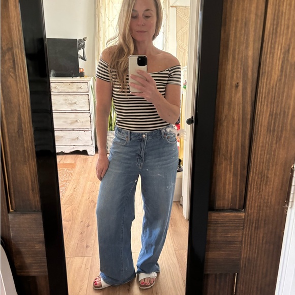 AE Dreamy Drape Stretch Super high waist wide leg jeans  6R - Picture 5 of 10